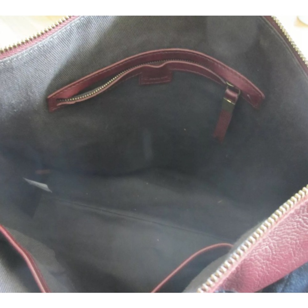 Women's Leather Tote Bag in Burgundy - Picture 6 of 8